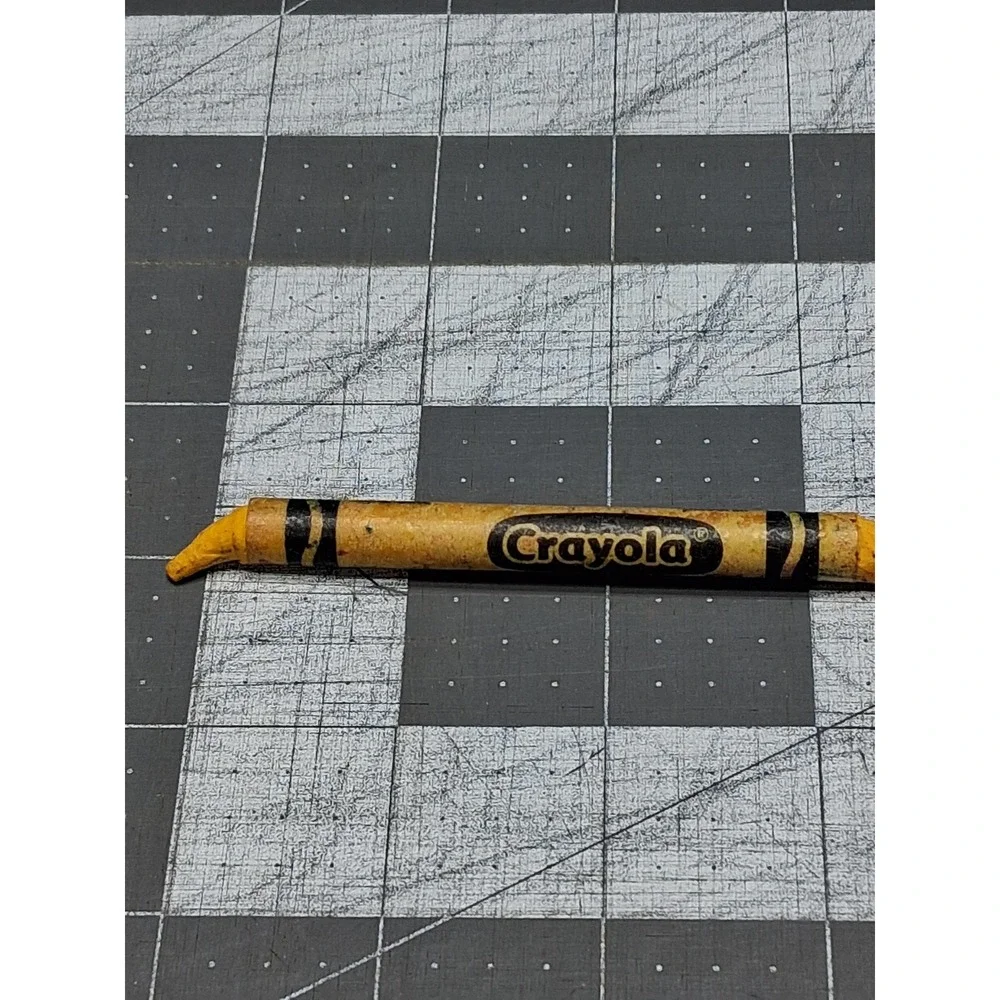 Crayola Crayon Dandelion Yellow Retired Color Loose Single Wax Art Supply Read